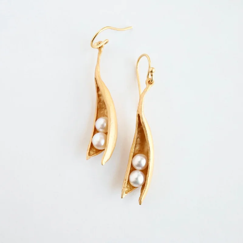 Pea Pod Two Pearl Earrings in Gold