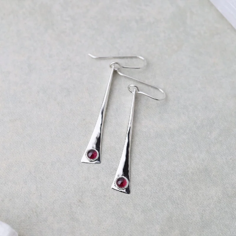 Elongated Fan Earrings with Garnet