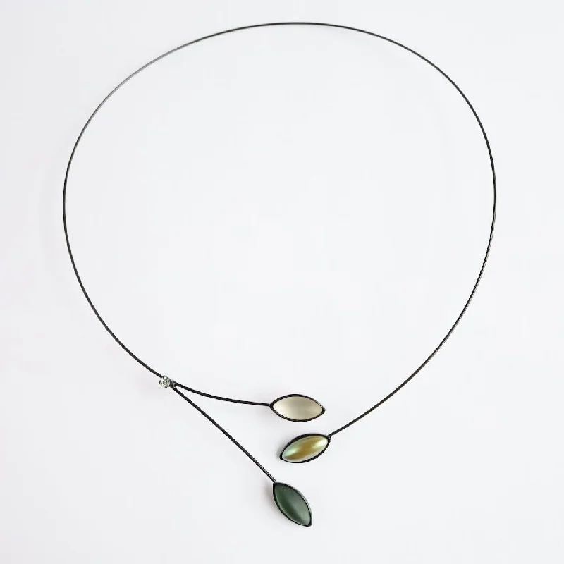 Small Branch Choker  ~ Iridescent Greens