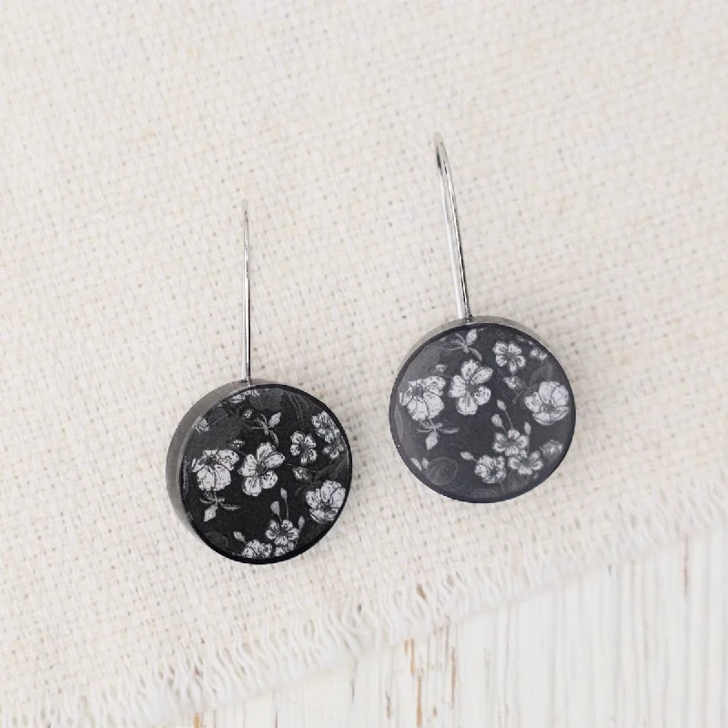 Black & White Kimono Round Earrings