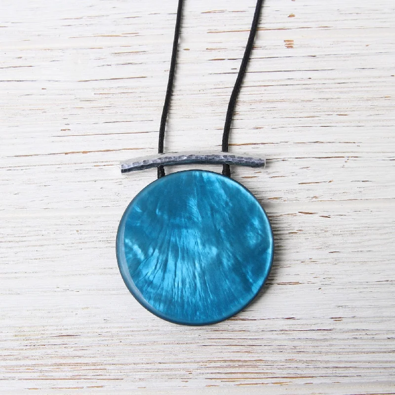 Aquarius Sliding Resin Necklace