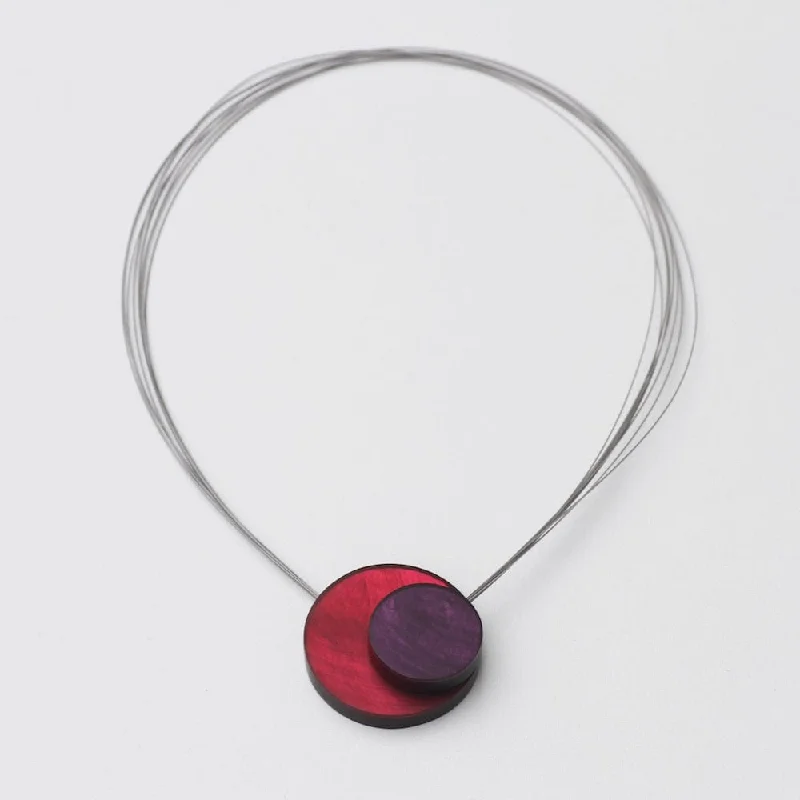 MAGENTA  AND PURPLE LARGE MAGNETIC LOCK CIRCLES NECKLACE