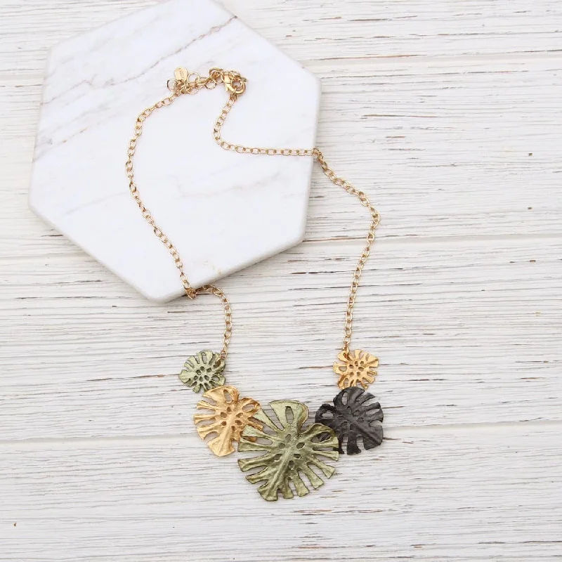 Monstera Necklace