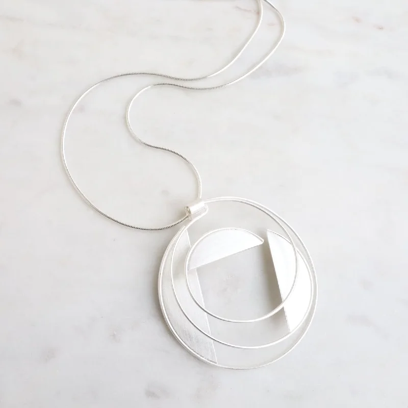 Half Moon Geometric Pandant Necklace