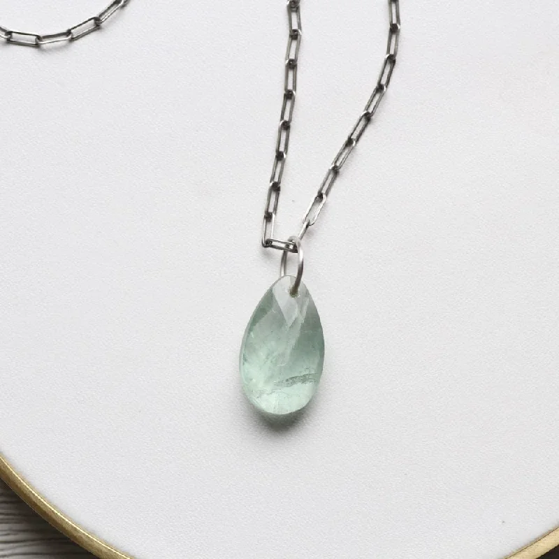 Apatite Teardrop on Oxidized Link Chain